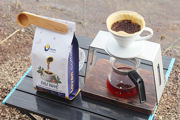 Cà phê Dịu Nhẹ của Laven Coffee mang hương thơm nồng nàn cùng vị chua trái cây nhiệt đới